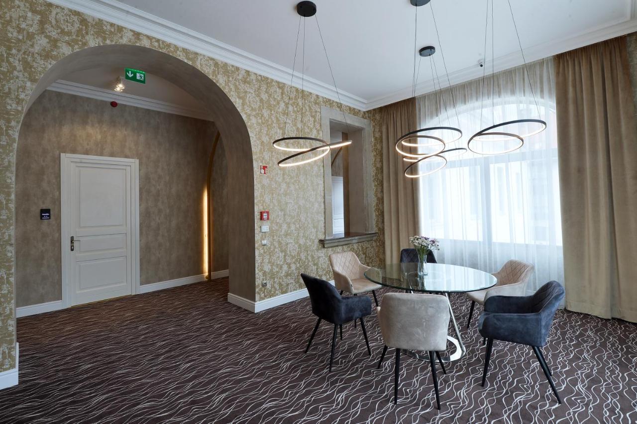 1552 Boutique Hotel Eger Buitenkant foto